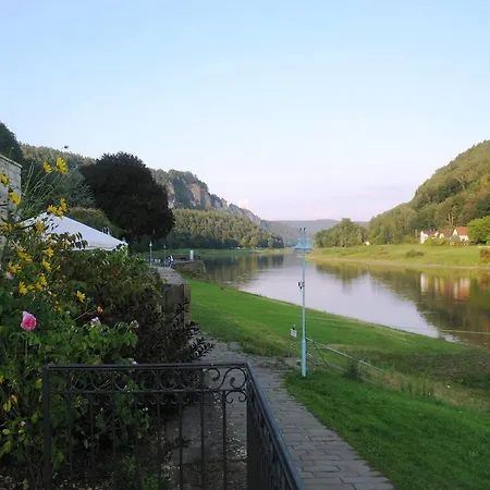 Elbterrasse Wehlen 스타트벨렌