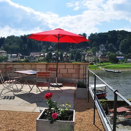 Elbterrasse Wehlen 아파트 *